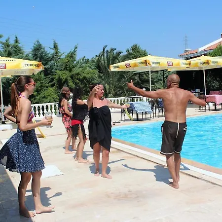Alacati Golden Resort Hotel 3*