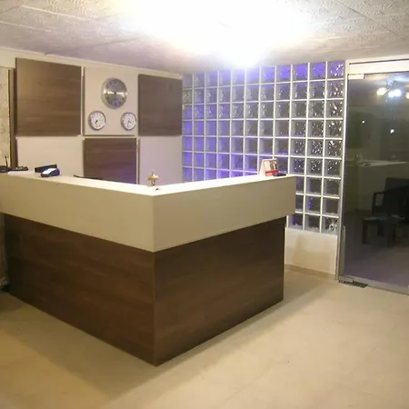阿拉卡提金度假酒店